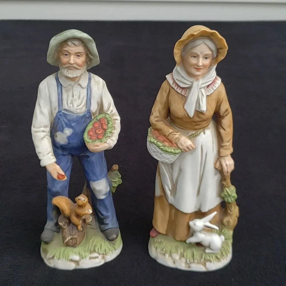 Vtg Homco Old Man & Woman Farmer Couple Apples Squirrel Bunnies Porcelain
